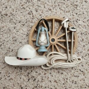 Western wagon wheel decor